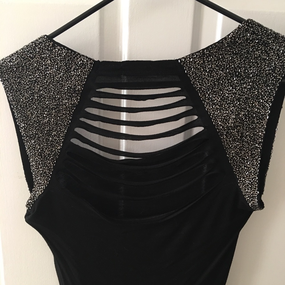 NWT GUESS TOP
